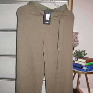 Fashion Nova Wide Leg Cropped Pants